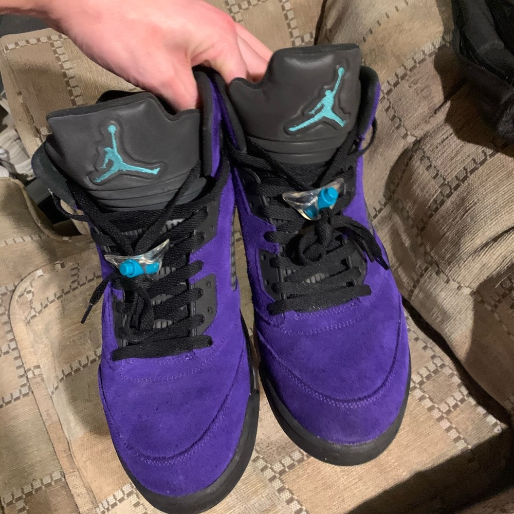 Jordan 5s - Picture 2 of 9